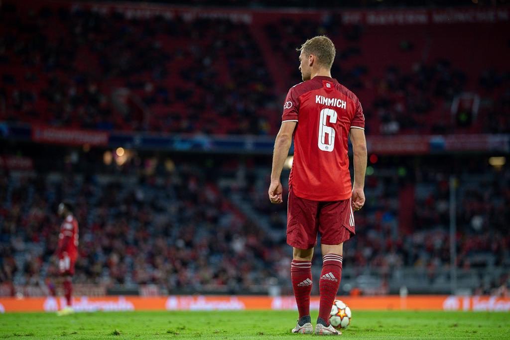 Joshua Kimmich is one of the 5 unvaccinated Bayern Munich players