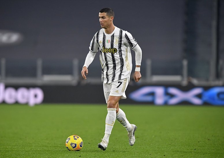 Cristiano Ronaldo (Real Madrid to Juventus)