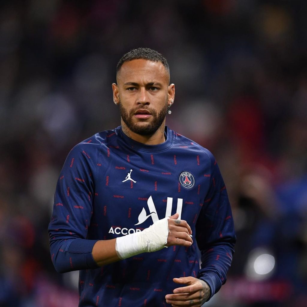 Neymar Jr (FC Barcelona to PSG)