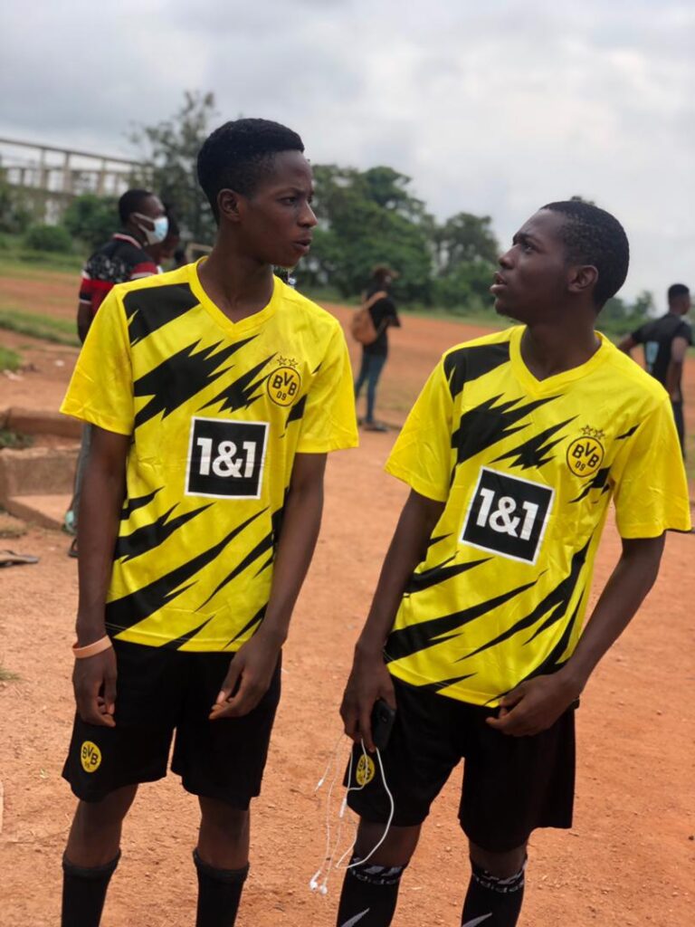 life lesson from football: Have good friends