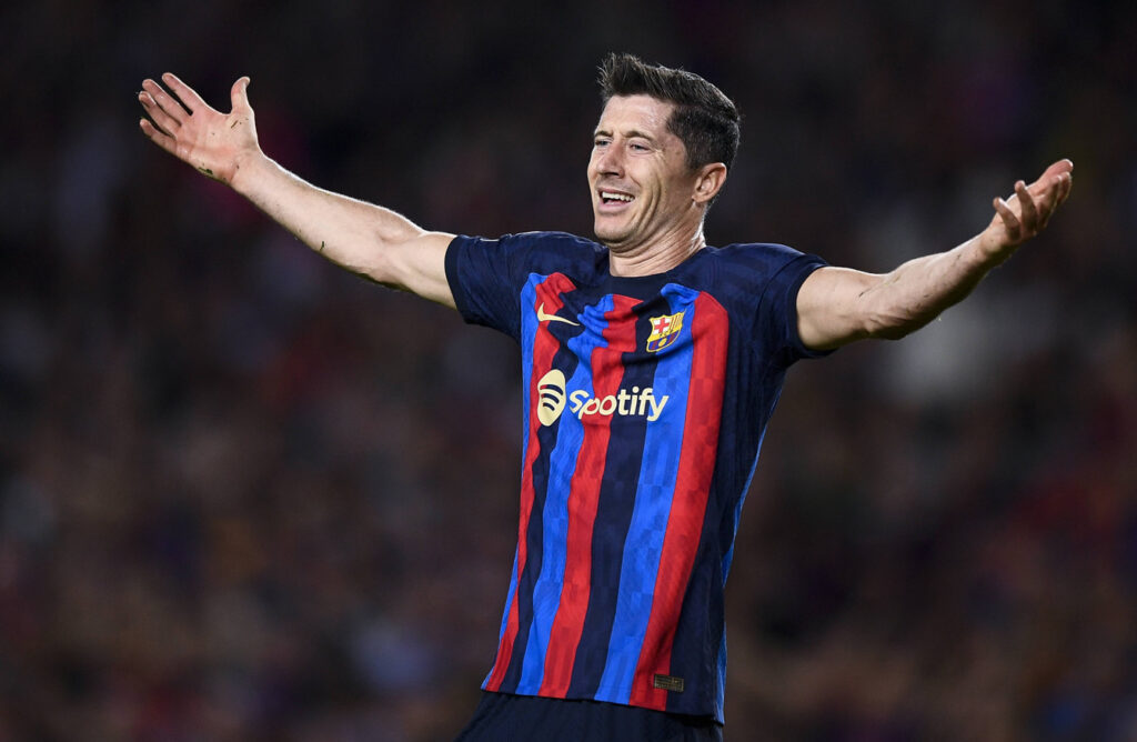 Football free transfers: Robert Lewandoski