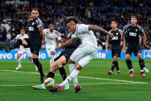 Read more about the article Real Madrid 4-0 Elche (La Liga)
