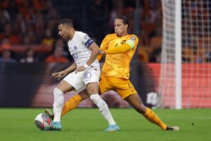 Read more about the article France 2-1 Netherlands (Euro Qualification)
