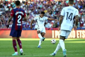 Read more about the article FC Barcelona 1-2 Real Madrid (La Liga)