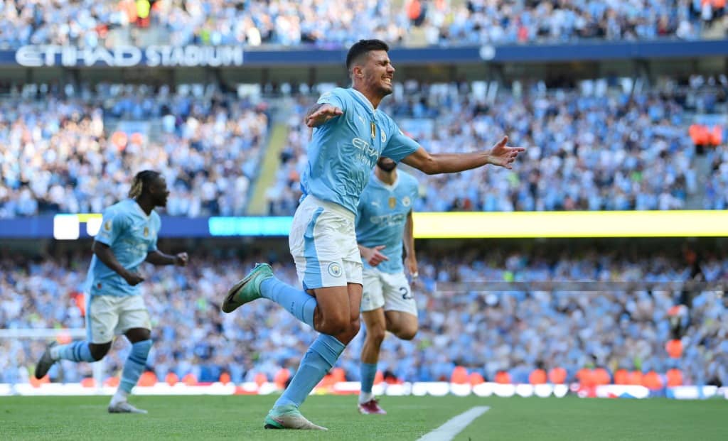 Man City 3-1 West Ham (EPL). Rodri celebrating his goal