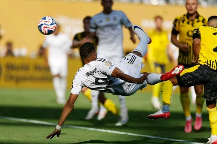 Read more about the article Real Madrid 3-2 Dortmund (CWC)